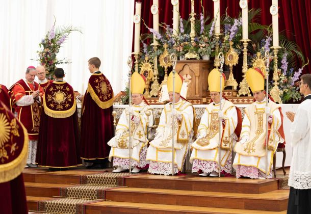 Foram sagrados 4 bispos sem aprovação pontifícia para a Fraternidade São Pio X em Écône, na Suíça, em 1º de julho de 2026, o que acarretou a excomunhão automática. Foto: Fraternidade São Pio X